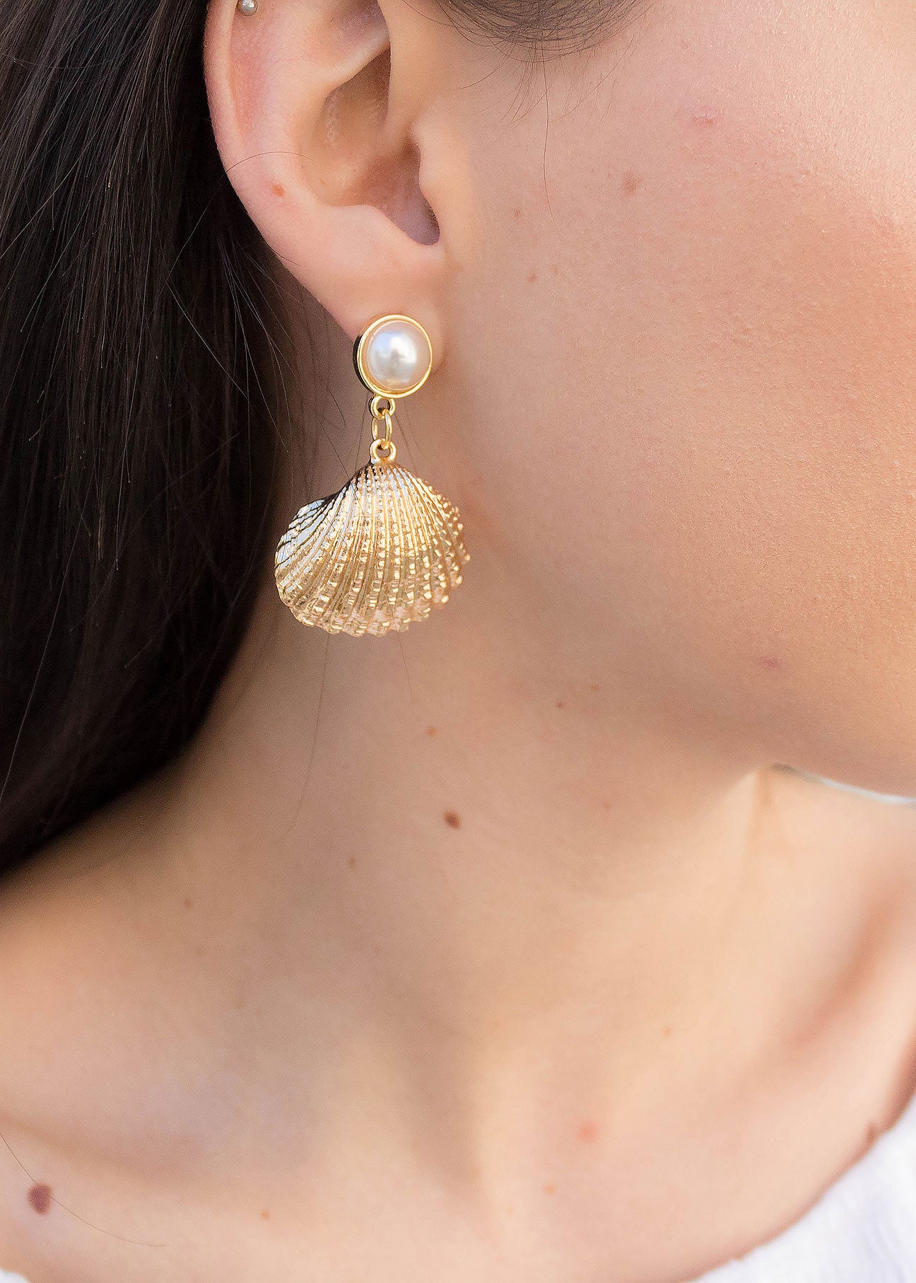 Faux Pearl Shell Pendant Earrings